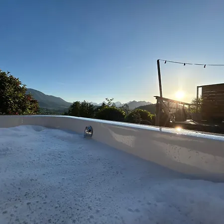 ラグジュアリーテント Glamping Mit Wundervollen Ausblick ヴィンディッシュガルシュテン